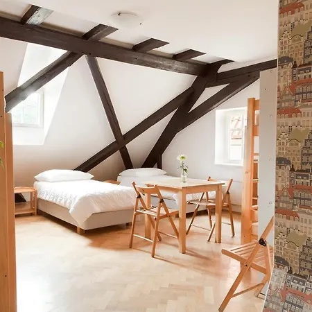 Arpacay Backpackers * Praga